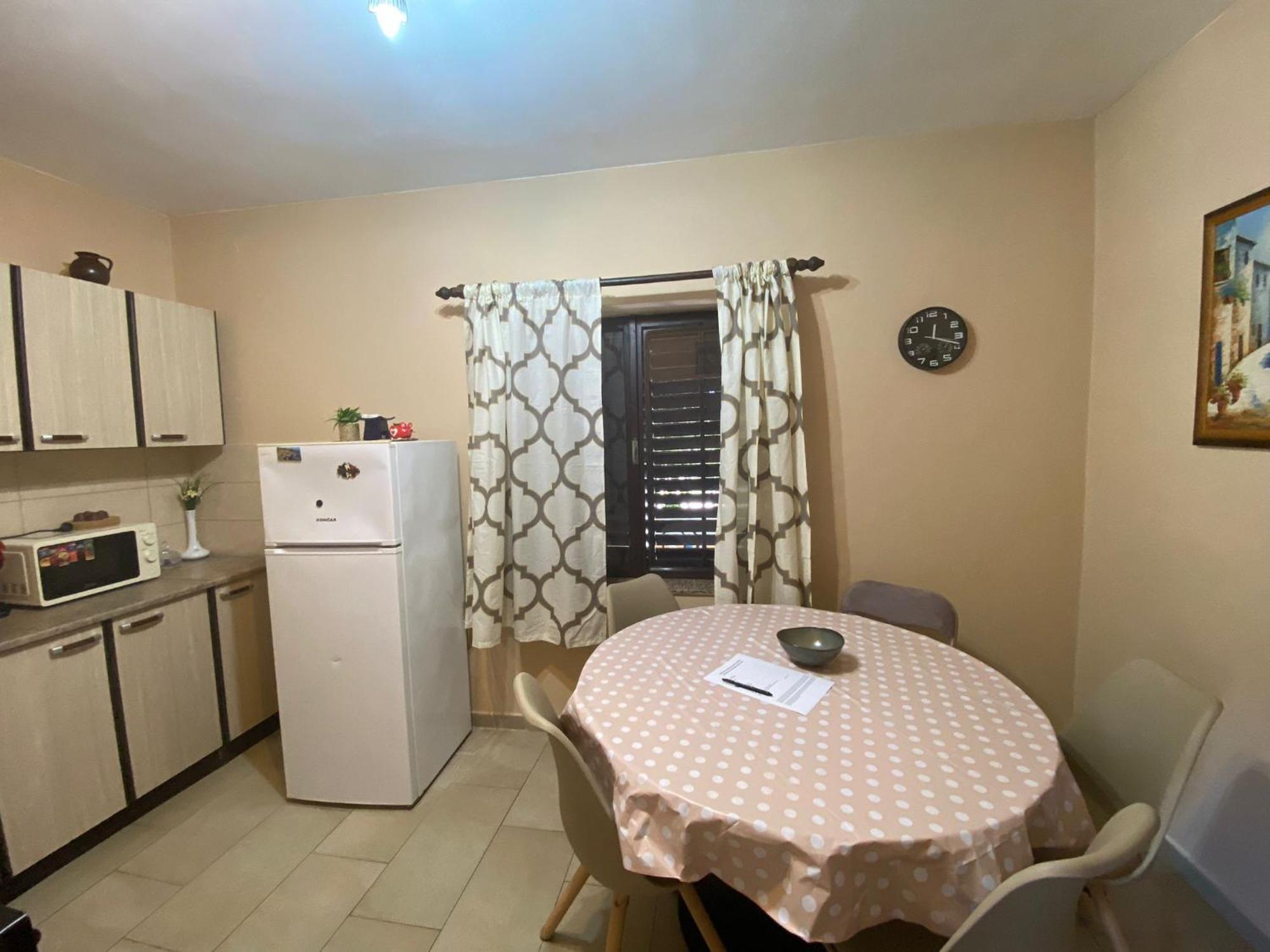 Apartmani Marija Povljana Esterno foto