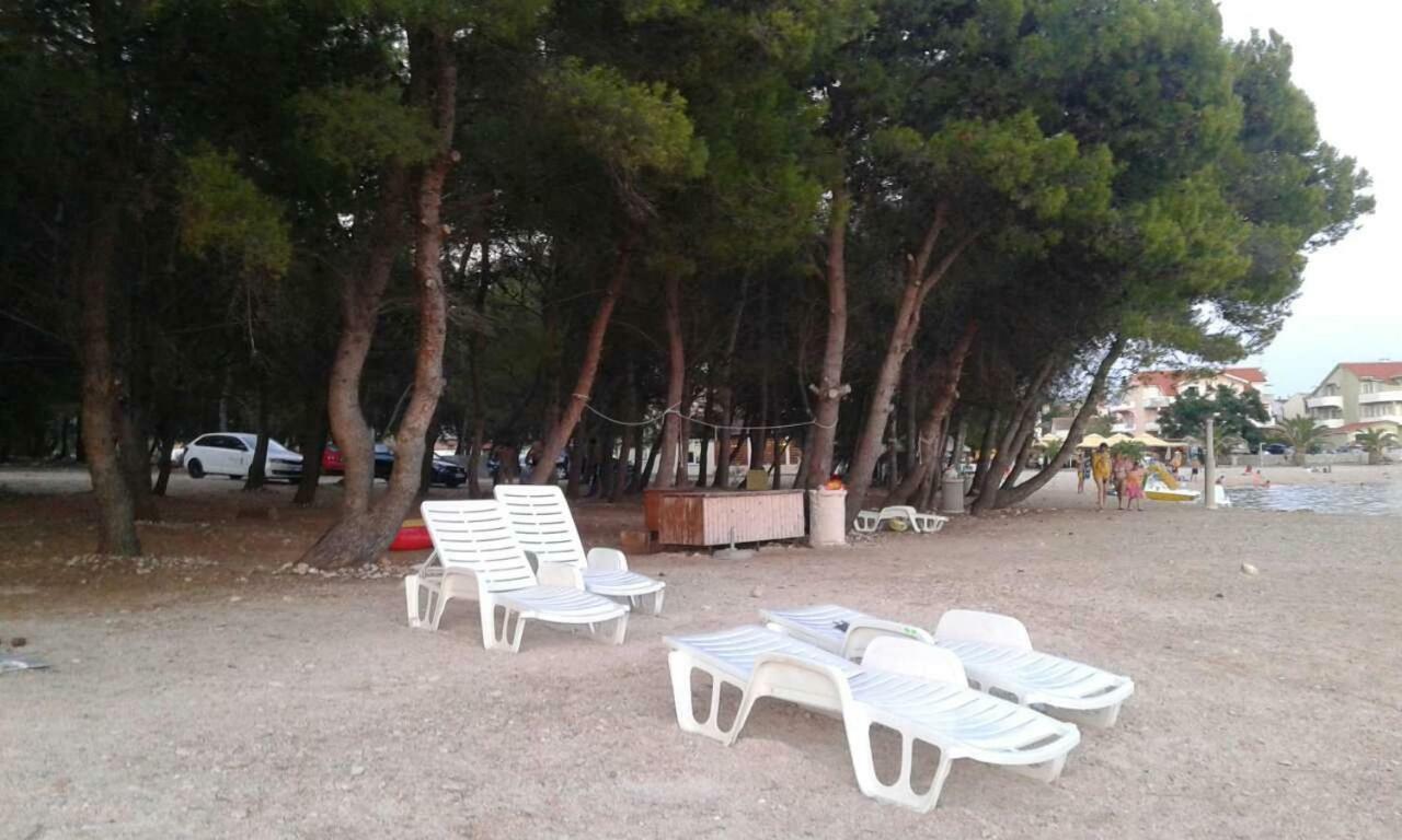 Apartmani Marija Povljana Esterno foto